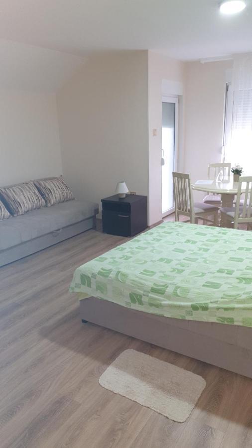 Apartments Kamenjar Novi Sad Ruang foto